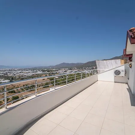 Nice With Fascinating View In Φετιγιέ