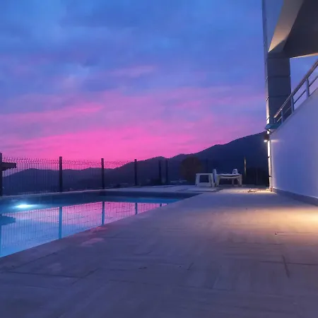 Nice With Fascinating View In Διαμέρισμα Φετιγιέ